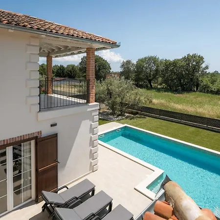 Brickoliva Vila Porec